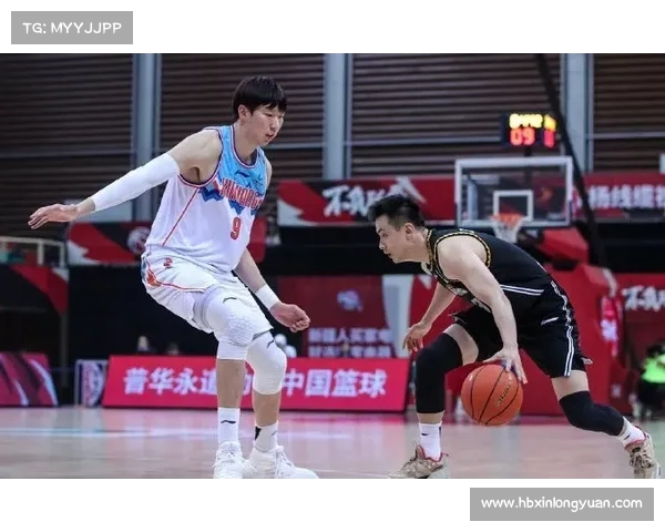 周琦正式加盟新疆男篮开启新篇章 力争带队重返巅峰